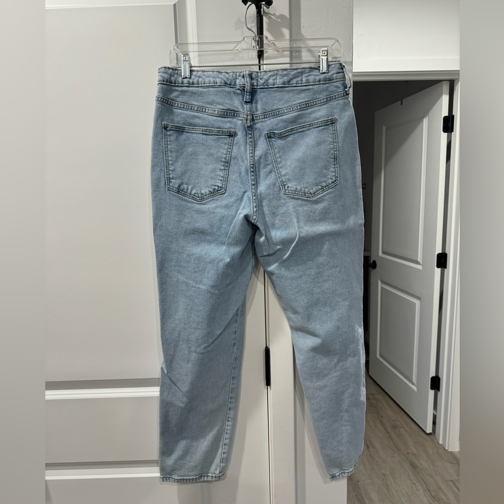 Universal Thread Jeans - Picture 2 of 3
